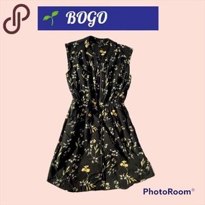 🌱BOGO Fancy floral midi dress